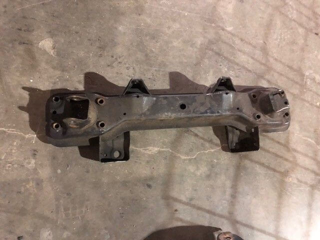 Rust-free 1999-2004 Chevy/Geo Tracker Front Suspension Cradle Subframe Crossmember Frame used OEM part