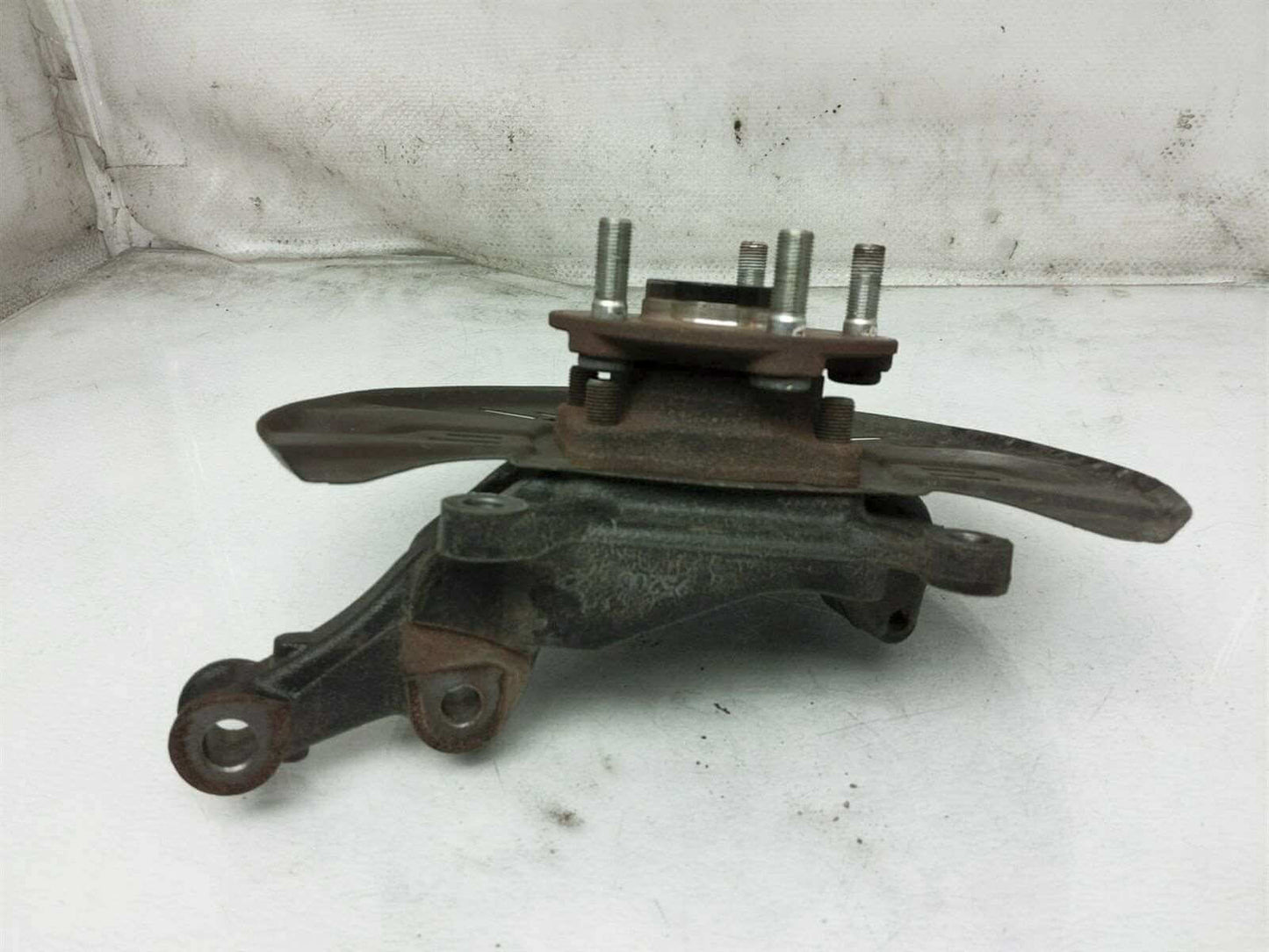Used OEM 15-17 Subaru Crosstrek Front Left Spindle Knuckle Hub 28313SC011