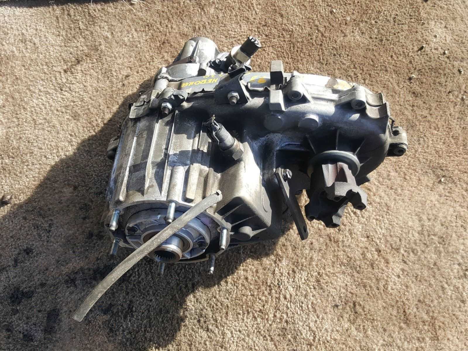 Used OEM 1997-2001 Jeep Cherokee Transfer Case Model 231  6 Cylinder