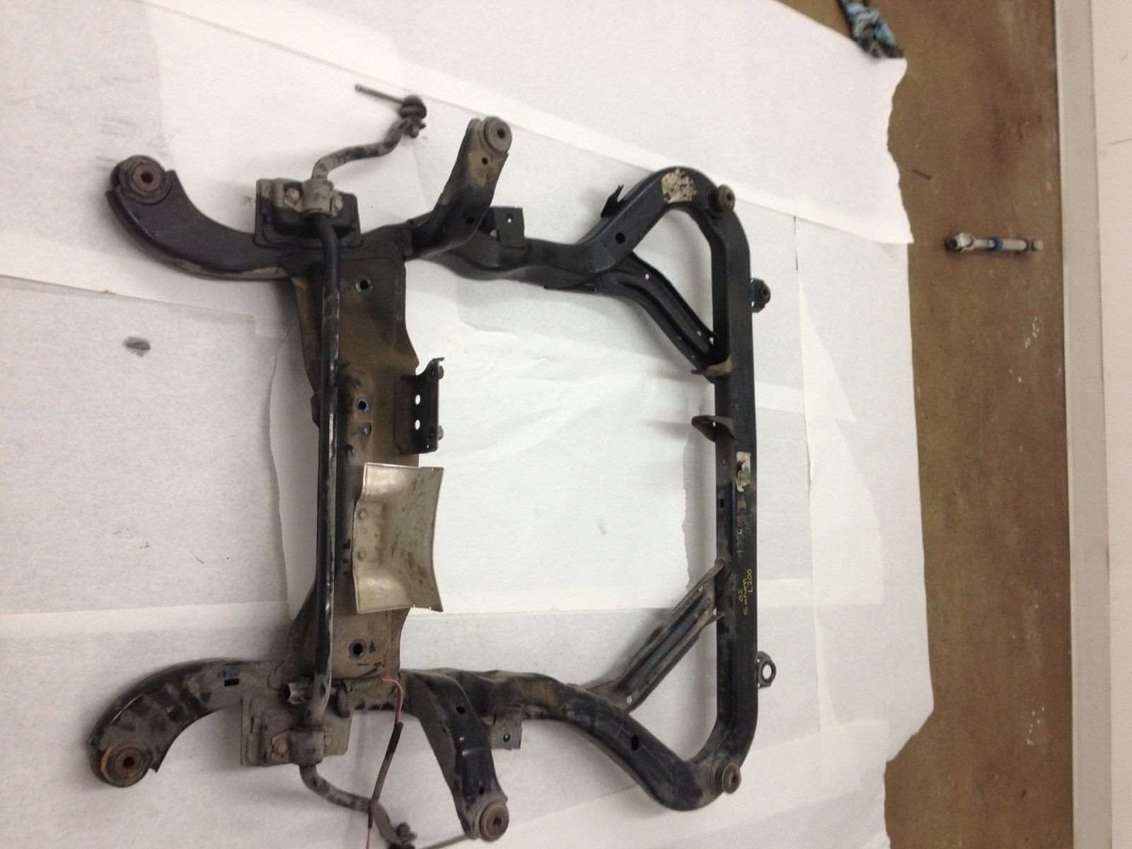 Used OEM 2000-2001 Saturn L-Series Front Subframe Engine Cradle Crossmember ** Rust Free**