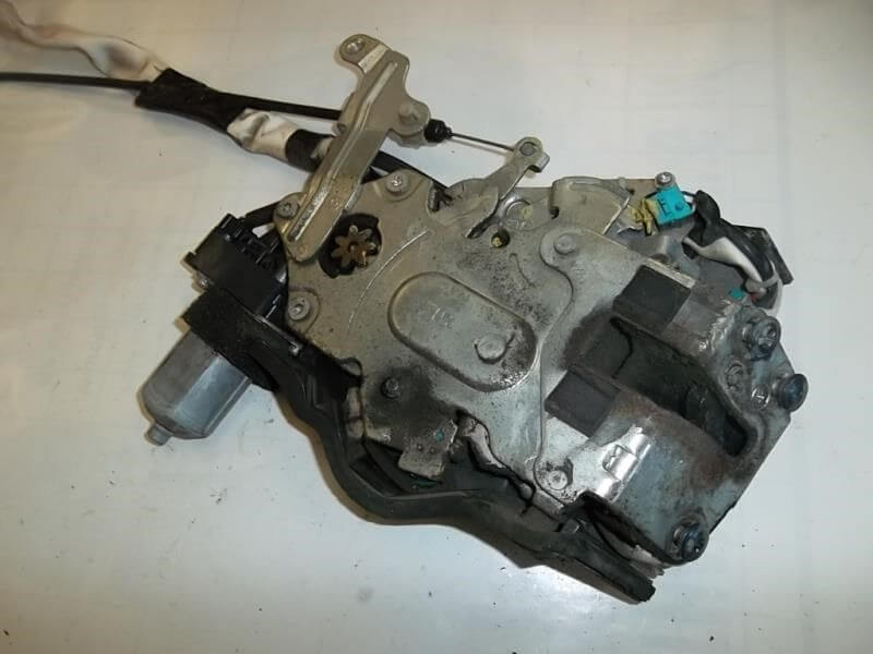 Used OEM 2004-2010 TOYOTA SIENNA Rear Right Sliding Door Lock Latch Actuator
